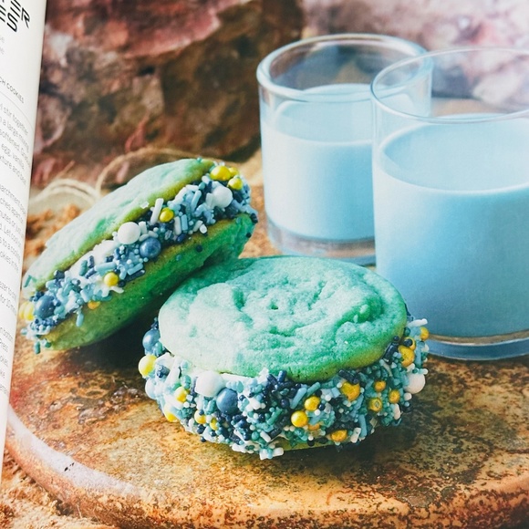 NEW Star Wars Galactic Baking Official Cookbook Hardcover Recipe Book - Picture 8 of 10